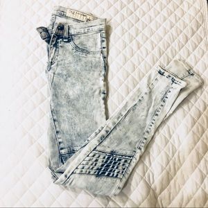 RAG & BONE bleached wash denim